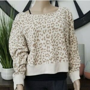 American Eagle Women's Brown/Tan Leopard Sweater
